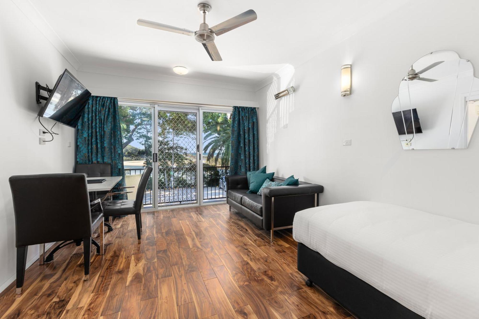 نامبوكا هيدس Motel Miramar المظهر الخارجي الصورة